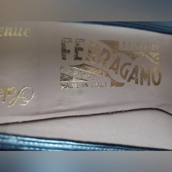 ∆-Salvatore Ferragamo Saks Fifth Ave Black Leather 1970s Pumps Vintage Size:8AAA - Picture 3 of 8